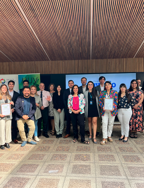 Foto Noticia Firma Convenio Muv Latam 600x780